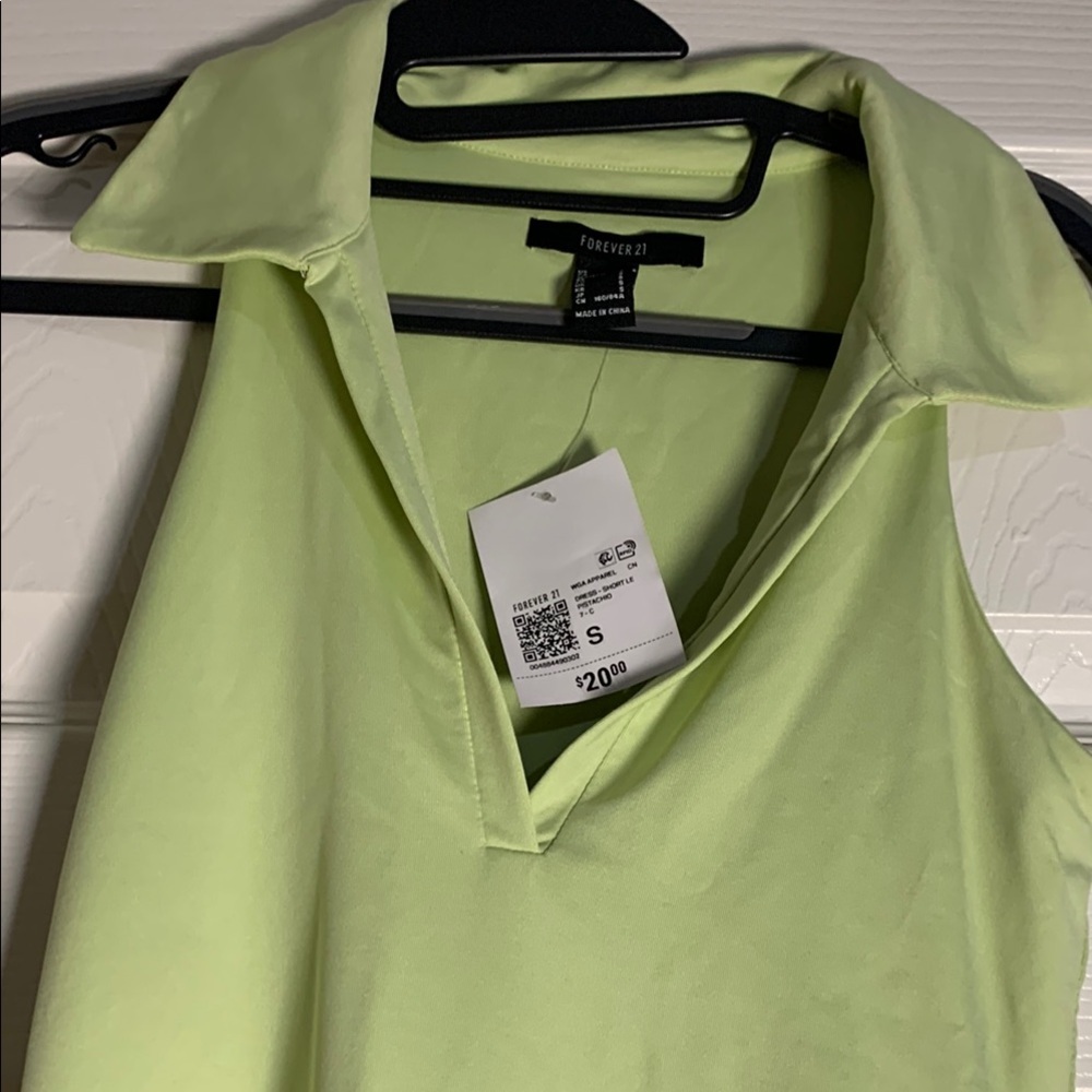 Lime Green Sleeveless Dress - Picture 5 of 8